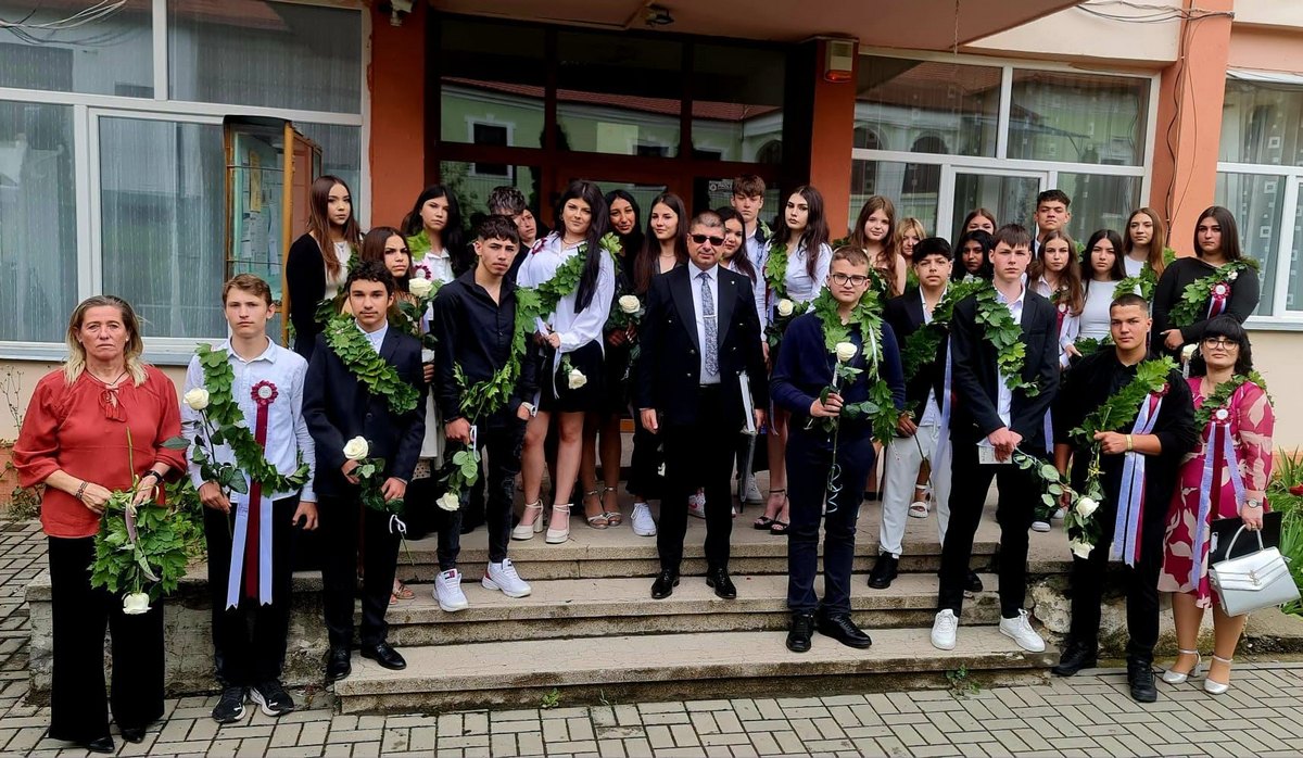 Click pentru marire