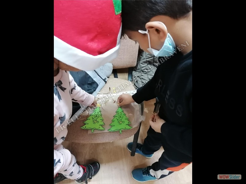 Magia Bradului de Crăciun_004 Magia Bradului de Crăciun_004