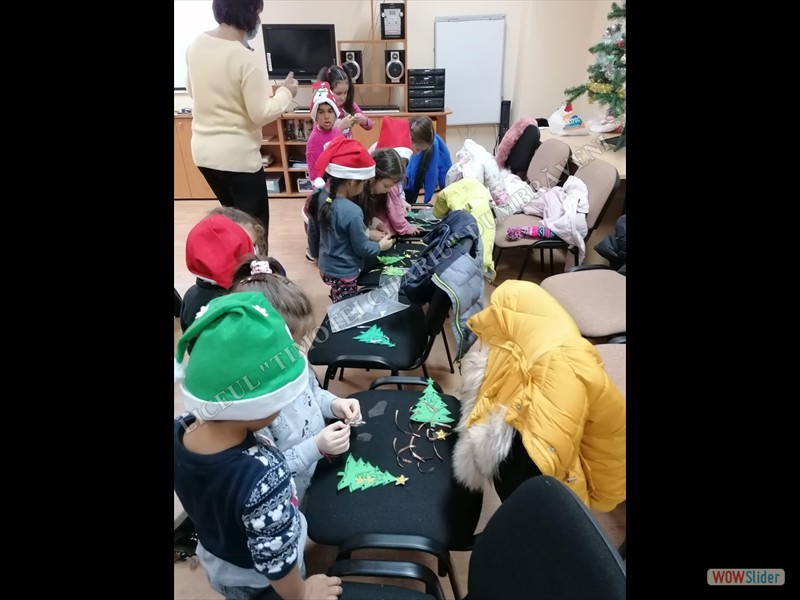 Magia Bradului de Crăciun_009 Magia Bradului de Crăciun_009