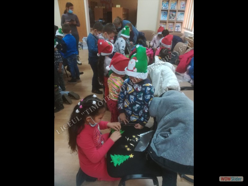 Magia Bradului de Crăciun_011 Magia Bradului de Crăciun_011